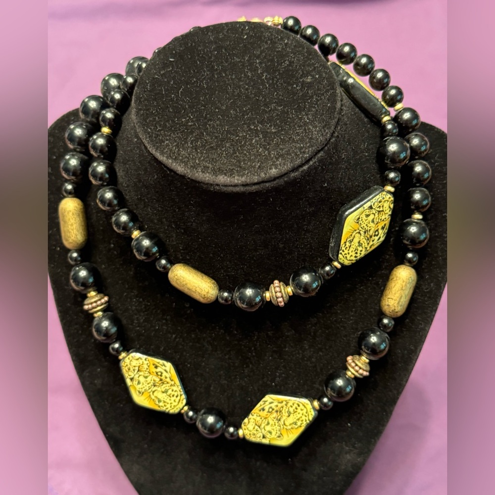 Japan Black and Copper Beaded Necklace 28”